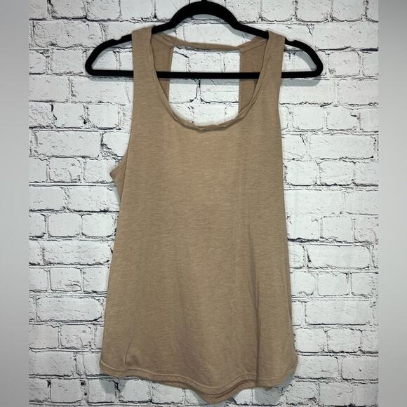 Nike Dri-Fit Yoga Tank Desert Dust Twisted Keyhole Back - Picture 1 of 5